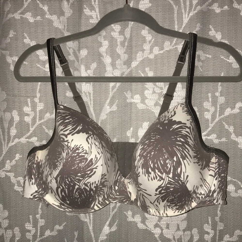 Cacique 42dd bra